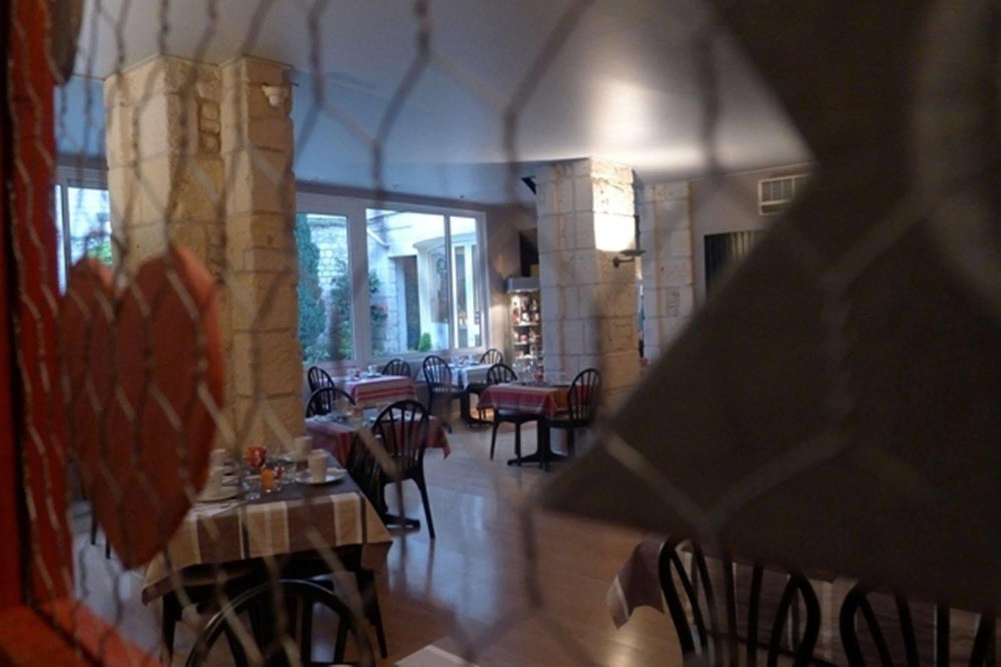 Cit'Hotel Des Messageries Saintes Eksteriør bilde